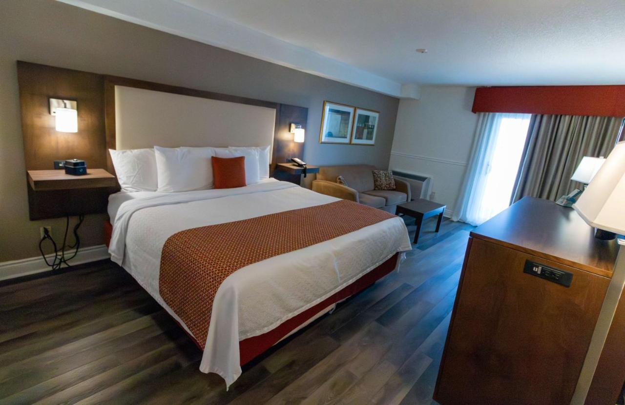 Best Western Smiths Falls Hotel Exterior photo