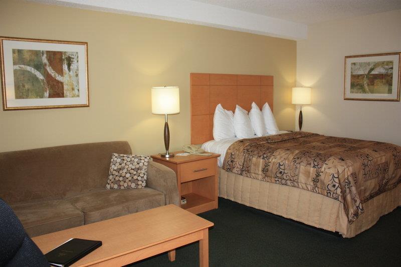 Best Western Smiths Falls Hotel Room photo